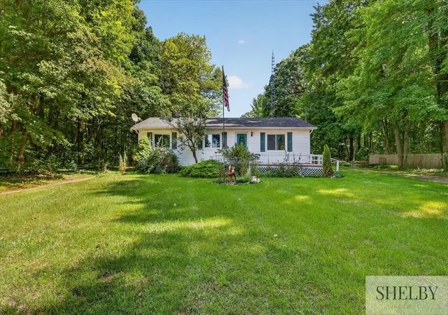 Photo 3 of Sale Pending at 14200 Sparta Ave, Kent City, MI 49330 | MLS# 70555516 | Listing updated on 2026-09-11