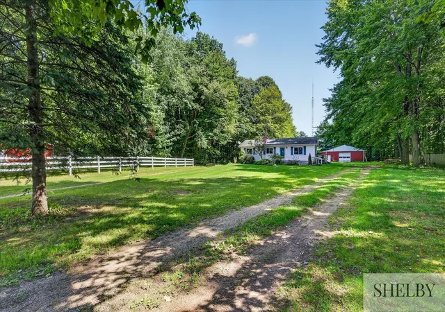 Photo 4 of Sale Pending at 14200 Sparta Ave, Kent City, MI 49330 | MLS# 70555516 | Listing updated on 2026-09-11