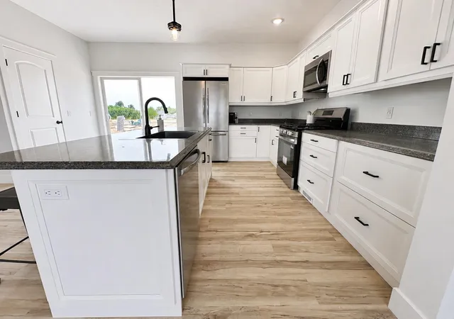 Listing Photo 5 - Condo for sale in building located at 262 Viola Ln, Traverse City, MI 49685