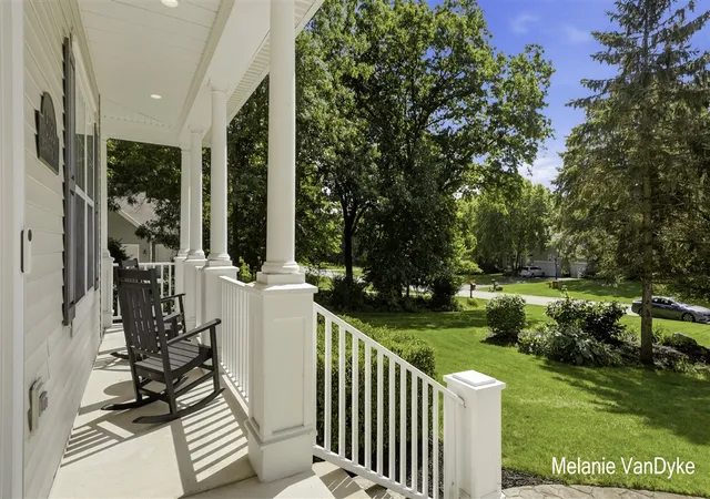 Photo 4 of Single family home for sale at 5133 Brownstone Dr, Rockford, MI 49341 | MLS# 70554290 | Listing updated on 2026-09-18