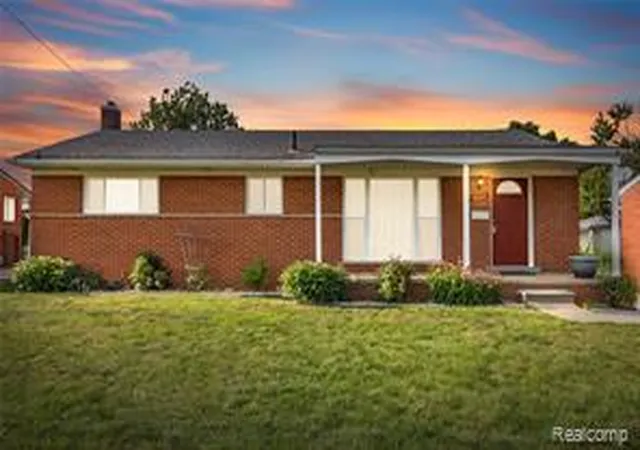 Homes for sale in Warren, MI | 5201 Arden Ave, Warren, MI 48092 | MLS# 61009979