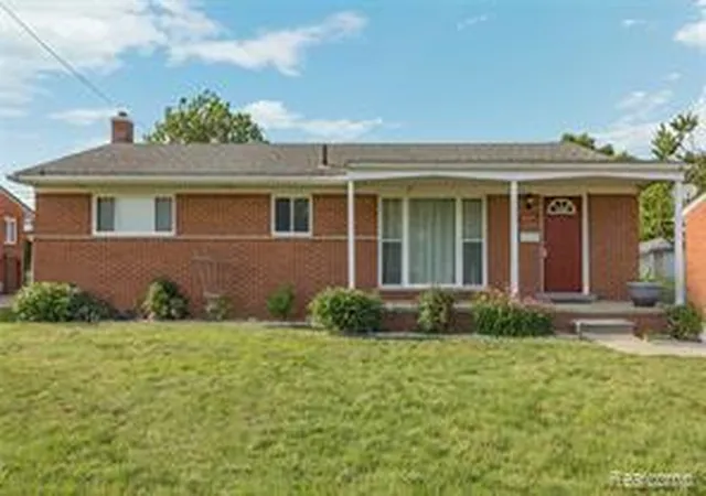 Homes for sale in Warren, MI | 5201 Arden Ave, Warren, MI 48092 | MLS# 61009979