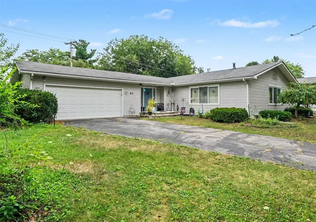 Photo 1 of Single family home for sale at 43 Butternut Ct, Chelsea, MI 48118 | MLS# 70551658 | Listing updated on 2026-09-16