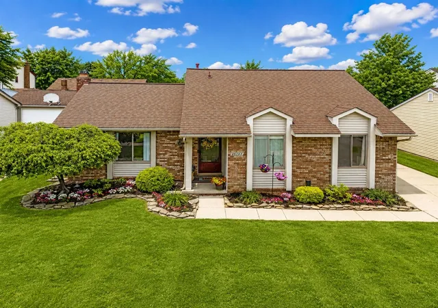 Photo 2 of Sale Pending at 25783 Mary St, Chesterfield, MI 48051 | MLS# 70549754 | Listing updated on 2026-09-03