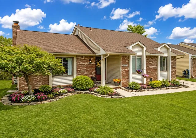 Photo 3 of Sale Pending at 25783 Mary St, Chesterfield, MI 48051 | MLS# 70549754 | Listing updated on 2026-09-03