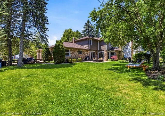 Homes for sale in Rochester Hills, MI | 1675 Kilburn Rd, Rochester Hills, MI 48306 | MLS# 61002713