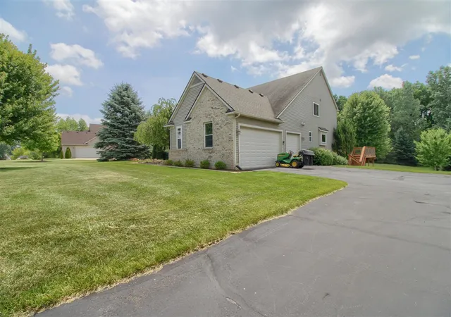 Homes for sale in Dexter, MI | 6833 N Meadows Pass, Dexter, MI 48130 | MLS# 70542786