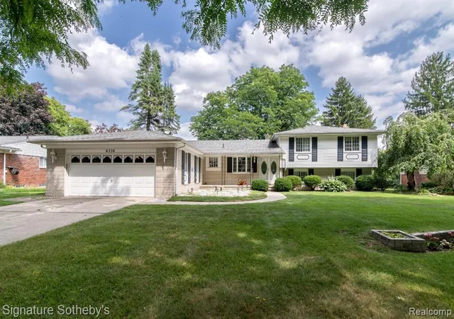 1st image of 6336 Emerald Lake Dr, Troy, MI 48085 | MLS# 61020418
