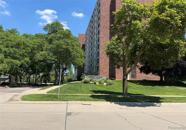 2nd image of 21800 Morley Avenue #1203, Dearborn, MI 48124 | MLS# 61006586