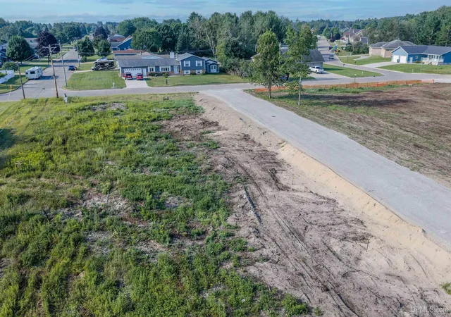 2nd image of 3000 S 3rd Ave, Escanaba, MI 49829