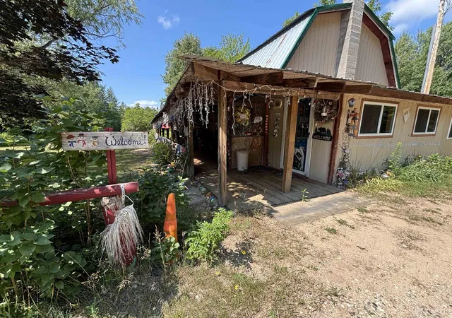 Photo 2 of Single family home for sale at 7941 County Rd 385, Newberry, MI 49868 | MLS# 50219262 | Listing updated on 2026-08-20