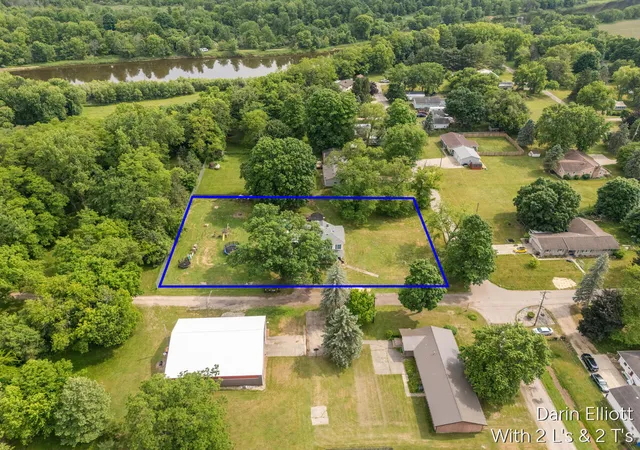 Homes for sale in Lyons, MI | 925 E Isham St, Lyons, MI 48851 | MLS# 70538178
