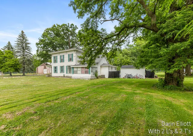 Homes for sale in Lyons, MI | 925 E Isham St, Lyons, MI 48851 | MLS# 70538178