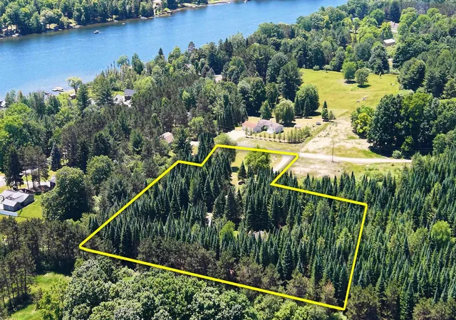 Homes for sale in Bellaire, MI | 8540 Beland Blvd, Bellaire, MI 49615 | MLS# 80070458