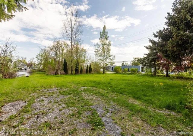 Photo 4 of Land for sale at 1389 S Cass Lake Rd, Waterford, MI 48328 | MLS# 60928907 | Listing updated on 2026-06-02