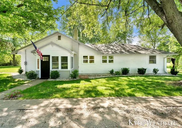 Photo 1 of Sale Pending at 10019 10 Mile Rd, Rockford, MI 49341 | MLS# 70537167 | Listing updated on 2026-08-17