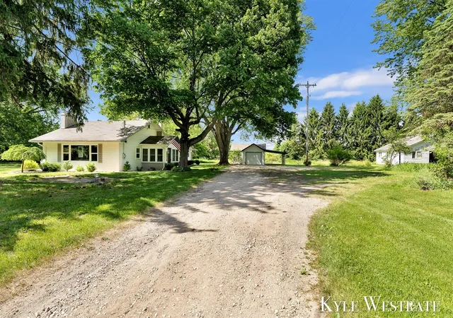 Photo 2 of Sale Pending at 10019 10 Mile Rd, Rockford, MI 49341 | MLS# 70537167 | Listing updated on 2026-08-17