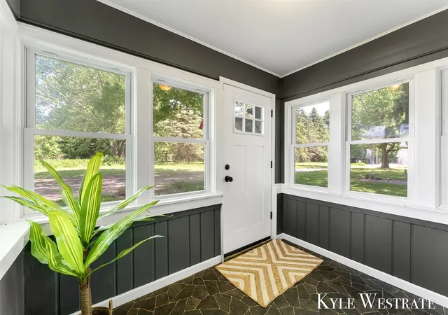 Photo 3 of Sale Pending at 10019 10 Mile Rd, Rockford, MI 49341 | MLS# 70537167 | Listing updated on 2026-08-17