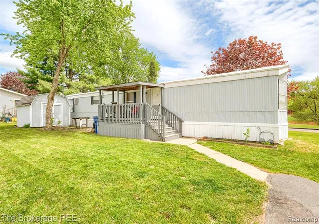 Homes for sale in Clarkston, MI | 4441 Beechwood, Clarkston, MI 48346 | MLS# 60993049