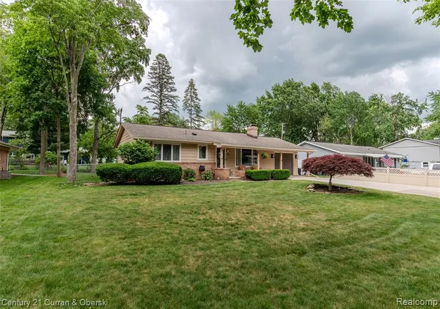 Homes for sale in Midland, MI | 3312 Fairlane St, Midland, MI 48642 | MLS# 61004673
