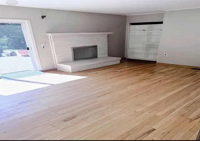 Photo 4 of Single family home for sale at 8891 Ball St, Plymouth, MI 48170 | MLS# 70531445 | Listing updated on 2026-08-29