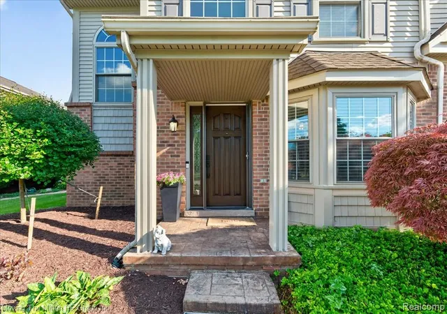 4th image of 41575 Pheasant Creek Dr, Canton, MI 48188 | MLS# 61009263