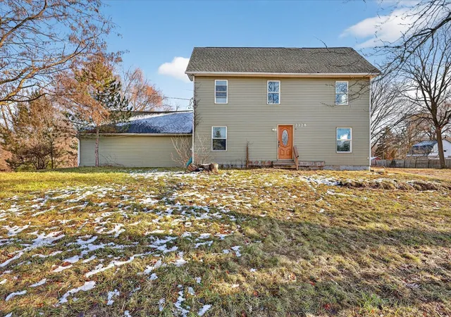1st image of 2328 Dean Lake Ave, Grand Rapids, MI 49505 | MLS# 70511321