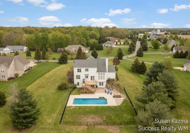 1st image of 88 Summerwyn Dr, Caledonia, MI 49316 | MLS# 70530333