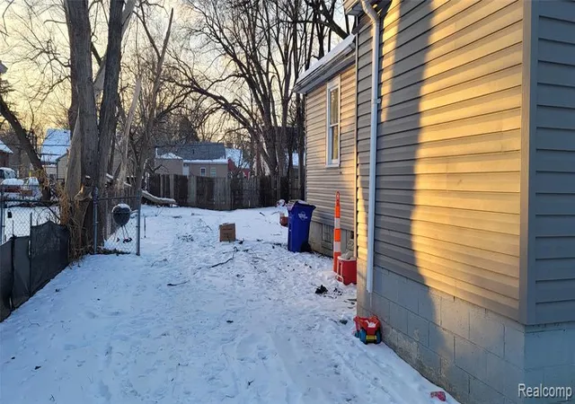 4th image of 15481 Patton St, Detroit, MI 48223 1622 | MLS# 60965264