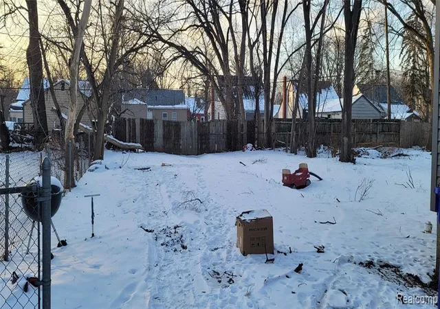 5th image of 15481 Patton St, Detroit, MI 48223 1622 | MLS# 60965264