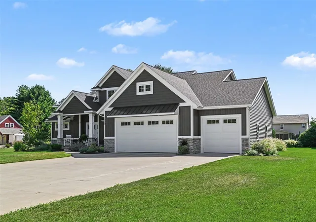 Photo 3 of Sale Pending at 3561 Woodfield Ct, Hamilton, MI 49419 | MLS# 70552189 | Listing updated on 2026-08-30