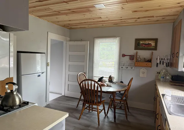 Photo 3 of Single family home for sale at 1003 Gold St, Hurley, WI 54534 | MLS# 50219457 | Listing updated on 2026-08-27