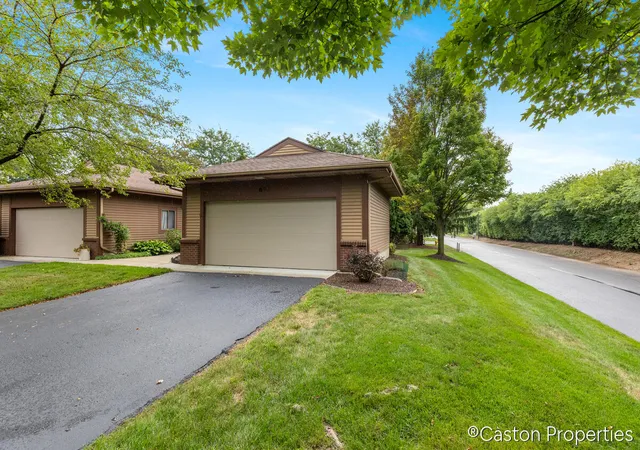 Listing Photo 4 - Condo for sale in building located at 642 Bradford Pl, Grand Rapids, MI 49525
