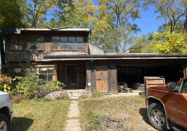 1st image of 213 E Lakeview, Flint, MI 48503 | MLS# 50093534