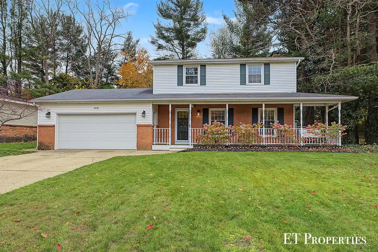 Photo 1 of Single family home for sale at 5292 Burgis Ave, Grand Rapids, MI 49508 | MLS# 70567487 | Listing updated on 2026-10-31