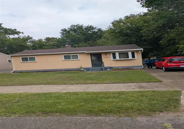 2nd image of 18924 Bentler St, Detroit, MI 48219 | MLS# 70512588