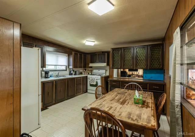 Photo 4 of Single family home for sale at 352 E 2nd Street, Caspian, MI 49915 | MLS# 50215553 | Listing updated on 2026-09-03