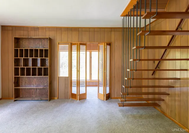Photo 3 of Single family home for sale at 56902 Hecla St, Calumet, MI 49913 | MLS# 50219056 | Listing updated on 2026-09-23