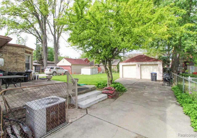 42nd image of 14635 Warwick St, Detroit, MI 48223 | MLS# 60992687