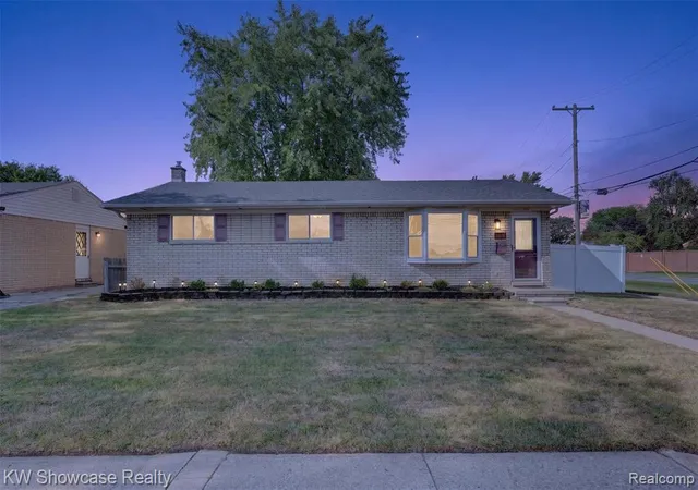 Photo 3 of Single family home for sale at 32118 Block St, Garden City, MI 48135 1503 | MLS# 61025521 | Listing updated on 2026-09-12