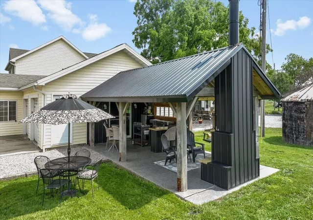 5th image of 12351 Mulberry Rd, Ottawa Lake, MI 49267 | MLS# 70548128