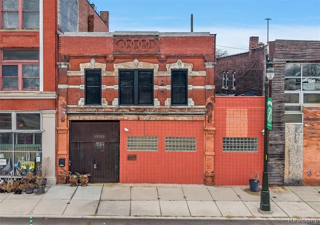 2nd image of 2566 Michigan Ave, Detroit, MI 48216 | MLS# 61010285
