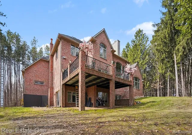 43rd image of 12901 Sleigh Trl, Milford, MI 48380 | MLS# 60974793