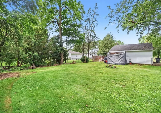 Photo 4 of Sale Pending at 2034 Royce Ave, Kalamazoo, MI 49001 | MLS# 70538109 | Listing updated on 2026-07-08