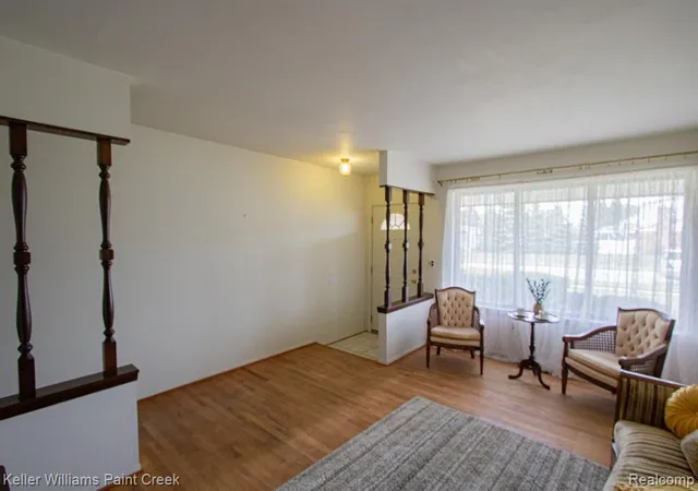 3rd image of 36357 Weber Dr, Sterling Heights, MI 48310 | MLS# 60995549