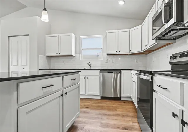 Photo 4 of Single family home for sale at 1206 Pine St, Three Rivers, MI 49093 | MLS# 70554529 | Listing updated on 2026-08-26
