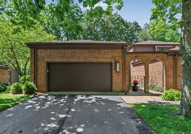 1st image of 4161 Lake Terrace Dr, Kalamazoo, MI 49008 | MLS# 70539541