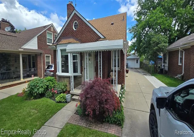Homes for sale in Dearborn, MI | 6130 Oakman Blvd, Dearborn, MI 48126 | MLS# 61004851