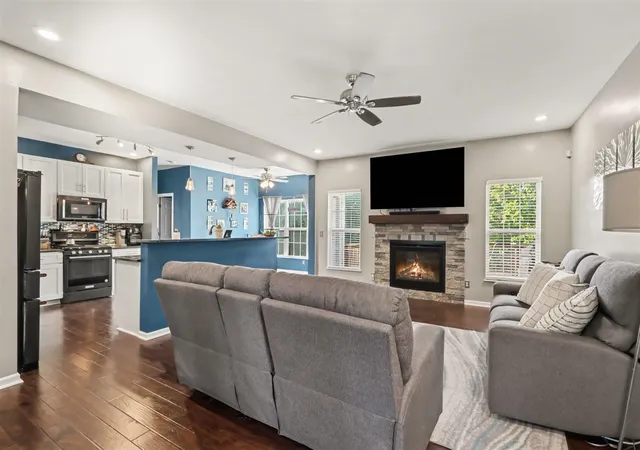 4th image of 523 Alecia Ave, Kalamazoo, MI 49004 | MLS# 70553049