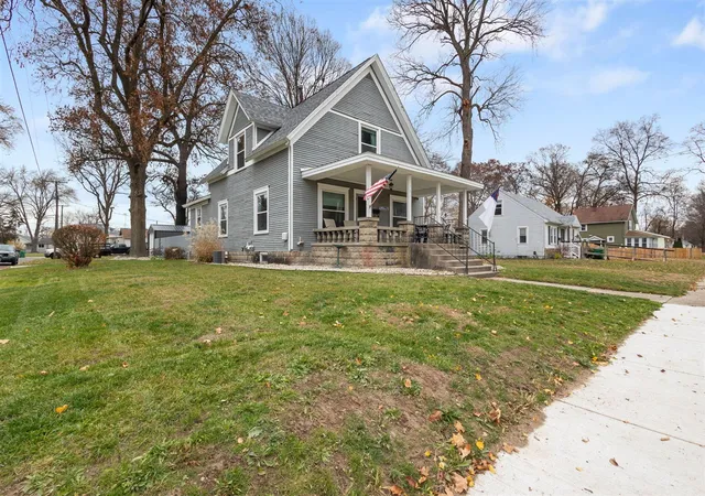 Homes for sale in Dowagiac, MI | 101 Haines St, Dowagiac, MI 49047 | MLS# 70506541